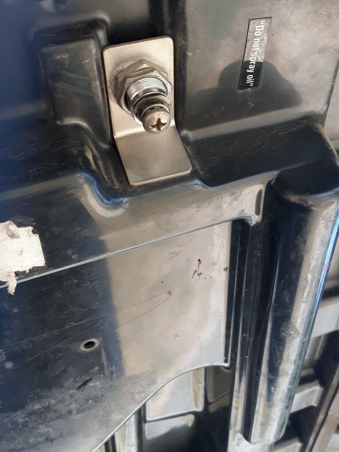 D-Max Isuzu Ute Lid Locks EGR Plastic Lids SET-A Replacement Barrels & Keys