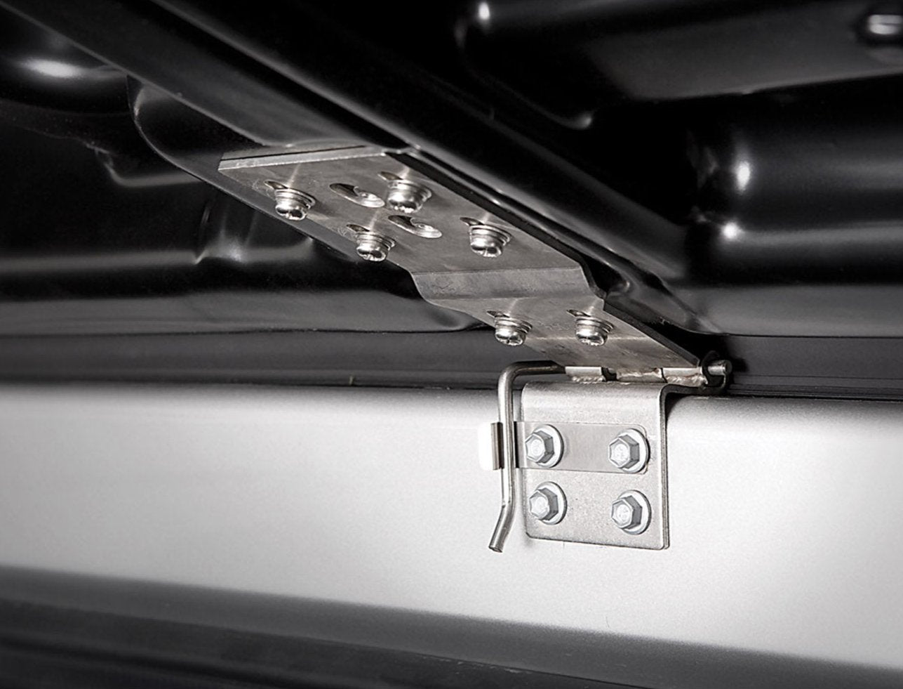 VE VF Commodore 25mm Female Hinge & Pins Fitment on Ute for EGR Ute Lid with Shiny Black Plastic Underneath Kit-C