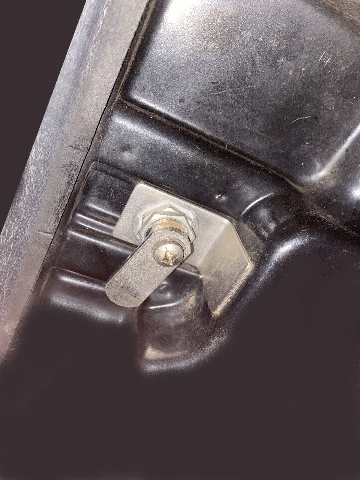 Mazda BT-50 Early Models till 2011 Ute Lid Locks fits EGR Plastic Lids SET-B Replacement Barrels & Lock Supports