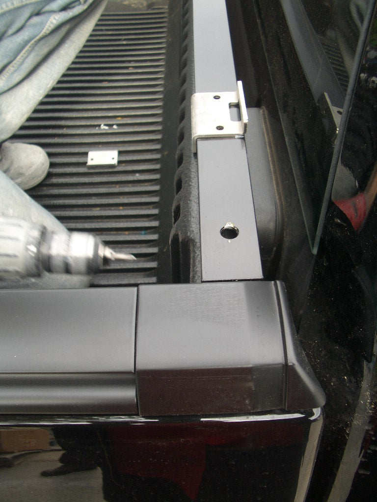 FG Ford Falcon 25mm Female Hinge & Bolts Kit-B for EGR Ute Lid with Shiny Black Plastic Underneath