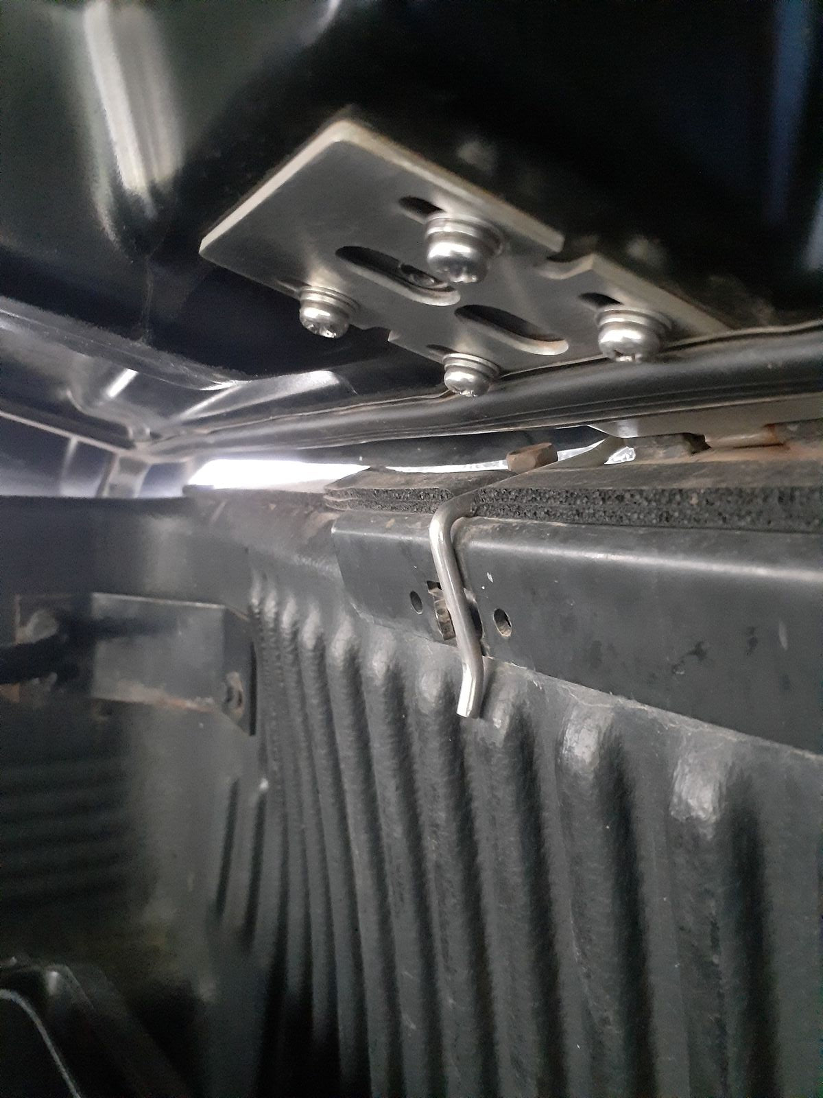 AU BA BF Ford Falcon fits EGR Ute Lid Male for Fitment onto Lid Hinges for Lids with Shiny Black Plastic Underneath Lids