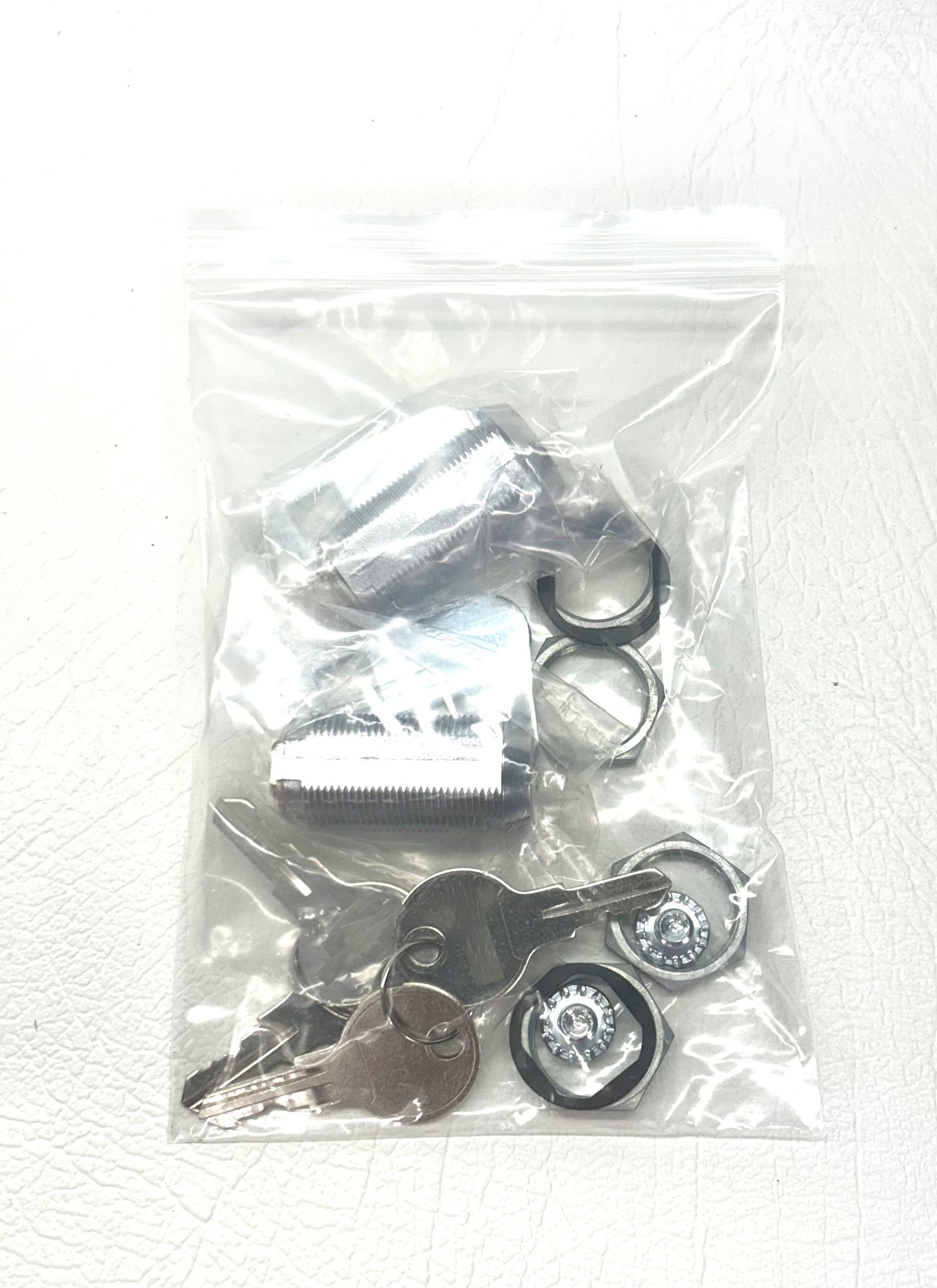 D-Max Isuzu Ute Lid Locks EGR Plastic Lids SET-A Replacement Barrels & Keys