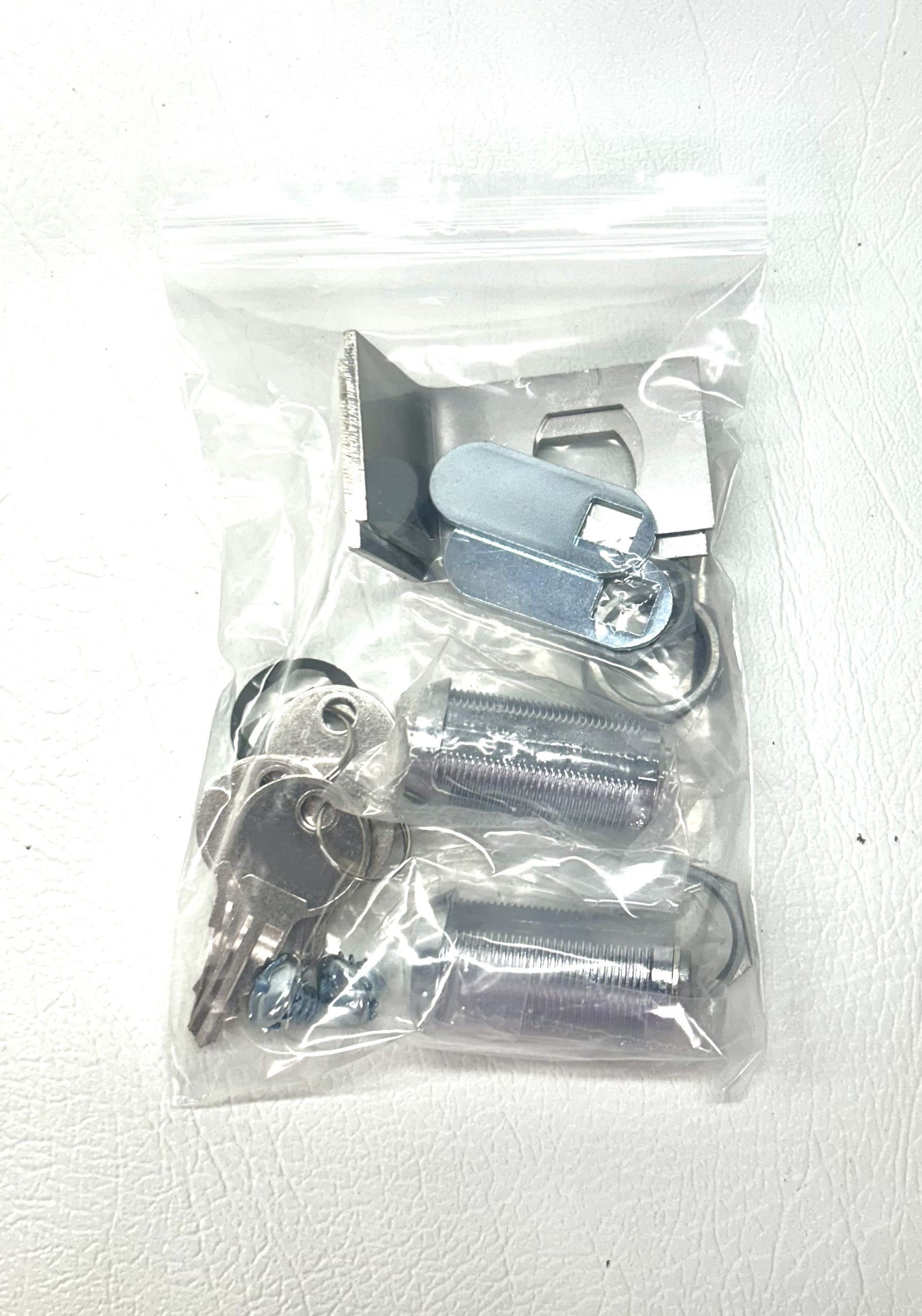 AU BA BF Ford Falcon Ute Lid Locks EGR Plastic Lids SET-B Replacement Barrels & Lock Supports