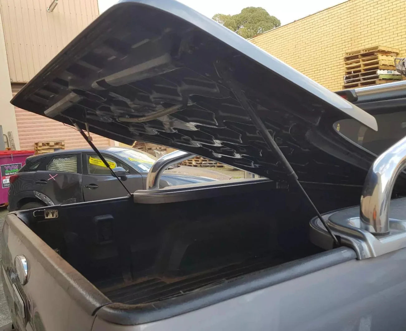 PJ PK Ford Ranger 1P & 3P EGR Plastic Ute Lid Hard Tonneau Covers M10-M10 Ball Heads 585mm x 150n