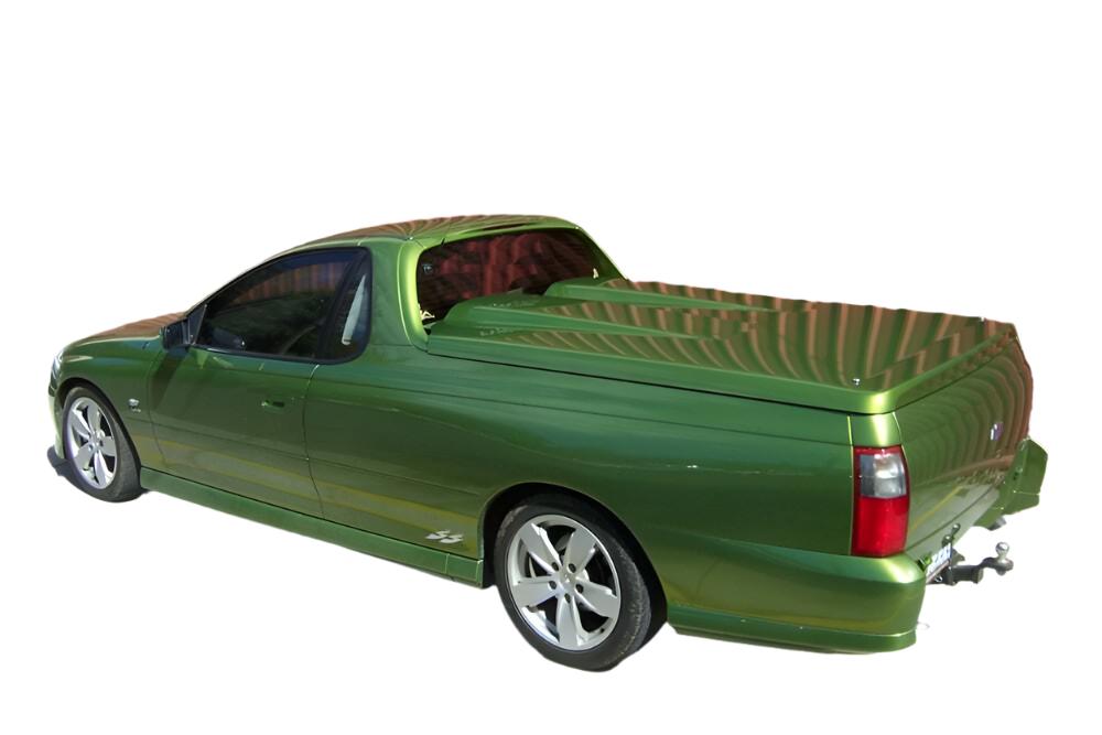 VU VY VZ Commodore 25mm Female Hinge & Pins Fitment on Ute for EGR Ute Lid with Shiny Black Plastic Underneath Kit-D