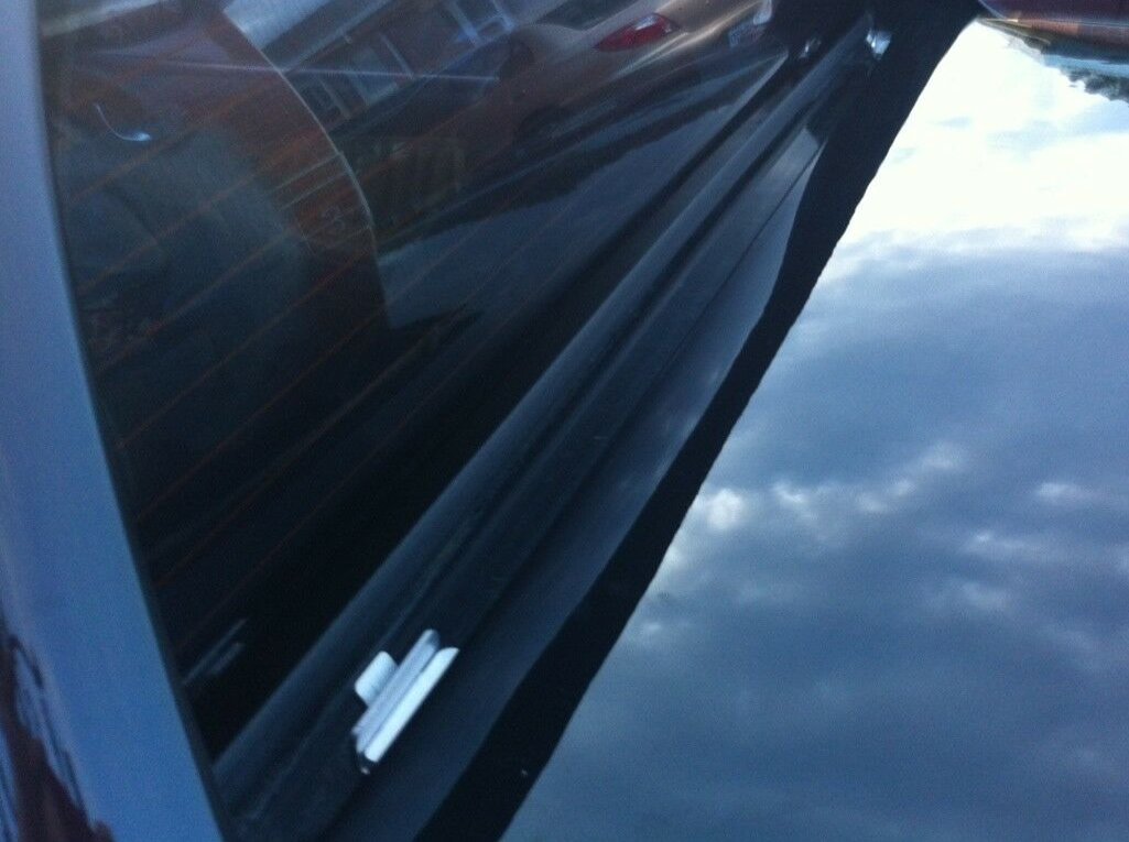 Crewman Holden Ute Lid Female 4 Hole Hinge Slots & Seal for Carpeted Fibreglass Lids SET-B Hinges & Seal & Screws